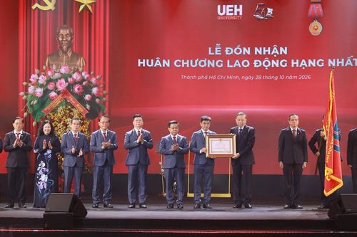 Tổng Bí thư, Chủ tịch nước Tô Lâm giao 5 nhiệm vụ cho ĐH Kinh tế TPHCM