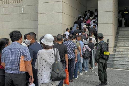 Nữ bị hại vụ Mr Pips khai bị 20 côn đồ đến nhà 'truy sát', phải trốn ra nước ngoài