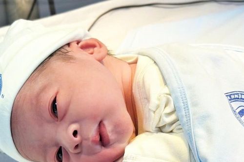 Hà Nội hỗ trợ 4 triệu đồng cho phụ nữ sinh đủ hai con trước 35 tuổi