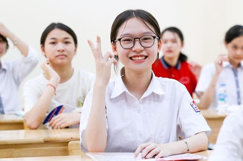 Bộ GD-ĐT lý giải đề xuất thi lớp 10 bằng 2 môn Toán, Ngữ văn