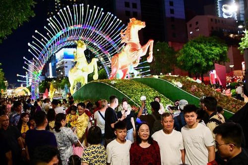 TPHCM phê duyệt phương án thiết kế Đường hoa Nguyễn Huệ Tết Đinh Mùi 2027