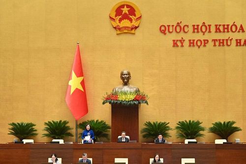 Quốc hội bàn giải pháp khơi thông dòng vốn chứng khoán