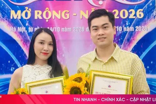 'Cặp đôi vàng' của nhà hát Hà Tĩnh chia sẻ bí quyết giữ lửa nghệ thuật, hạnh phúc gia đình