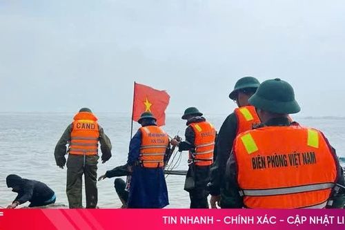 Nỗ lực tìm kiếm ngư dân Hà Tĩnh mất tích khi tàu cá chìm