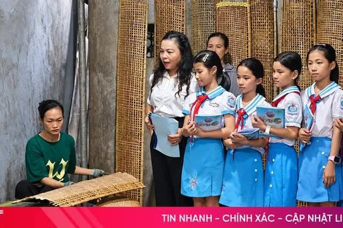 Mở rộng không gian lớp học, kết nối giá trị truyền thống