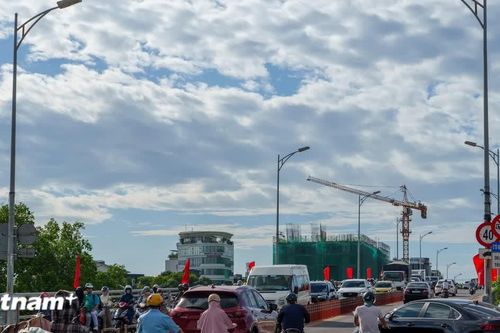 Đà Nẵng: Tổ chức phân luồng thi công dự án nút giao thông cầu Hòa Xuân
