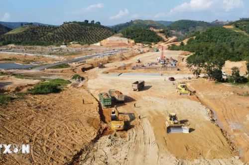 Lâm Đồng điều chỉnh xây dựng cao tốc Tân Phú-Bảo Lộc lên 4 làn xe