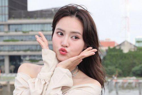 Ninh Dương Lan Ngọc bày tỏ với chàng trai kém 7 tuổi