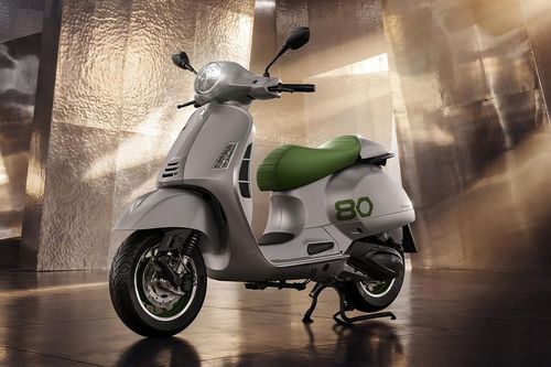 Vespa ra mắt xe tay ga giá 372 triệu đồng, chỉ có 4 chiếc bán tại Việt Nam