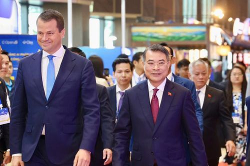 Thủ tướng Lê Minh Hưng tham dự Diễn đàn Kinh tế Mùa thu năm 2026