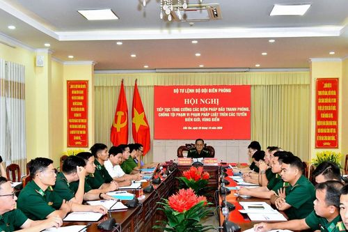 Quyết liệt đấu tranh với tội phạm trên các tuyến biên giới, vùng biển