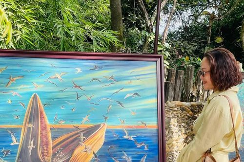 Nghệ sĩ Hùng Hoa Lư: Khai mạc triển lãm tranh “Rừng biển một nhà”