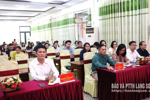 Đảng ủy UBND tỉnh khai giảng lớp bồi dưỡng lý luận chính trị cho đảng viên mới đợt 2