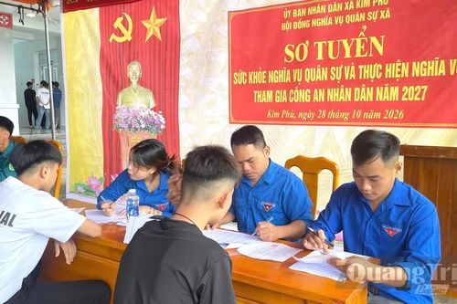 Kim Phú: Khám sơ tuyển sức khỏe nghĩa vụ quân sự và Công an nhân dân
