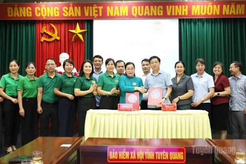 Ký kết quy chế phối hợp công tác giữa BHXH và Hội Nông dân tỉnh