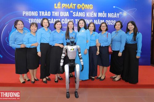 Robot AI tạo điểm nhấn tại Lễ phát động Phong trào thi đua “Sáng kiến mỗi ngày” trong ngành Công Thương năm 2026