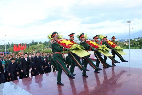 Khánh Hòa: Trang nghiêm, xúc động lễ truy điệu và an táng 25 hài cốt liệt sĩ