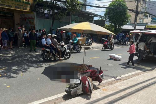 TP.HCM: Bị xe máy tông trúng, người đàn ông đi bộ tử vong tại chỗ