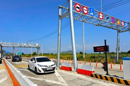 Thu gần 3.200 tỷ đồng phí cao tốc đầu tư công sau hơn 7 tháng