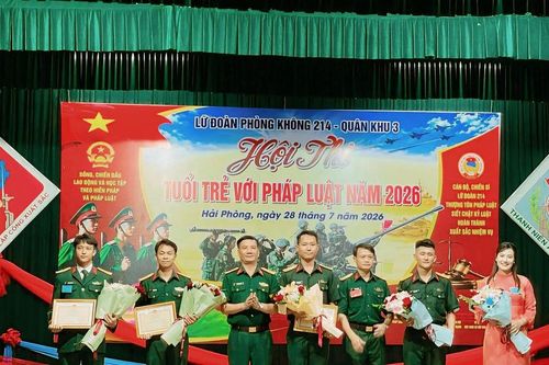 Đa dạng phương thức đưa pháp luật vào thực tiễn