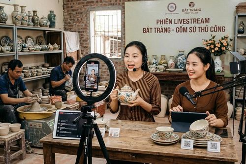 Làng nghề Hà Nội đánh thức giá trị truyền thống bằng công nghệ số
