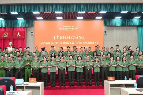 Cập nhật các quy định mới về công tác hồ sơ nghiệp vụ CAND