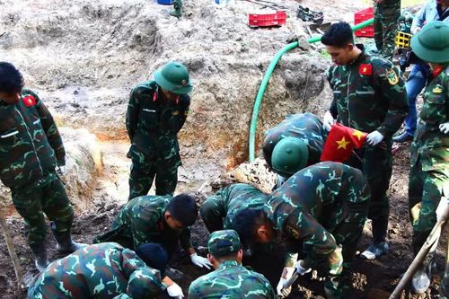 Tiếp tục tìm thêm được nhiều hài cốt liệt sĩ ở Công viên Lê Thị Riêng