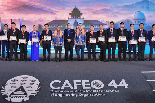 Điện lực Thành phố Hồ Chí Minh có thêm 18 cá nhân được vinh danh Kỹ sư chuyên nghiệp ASEAN