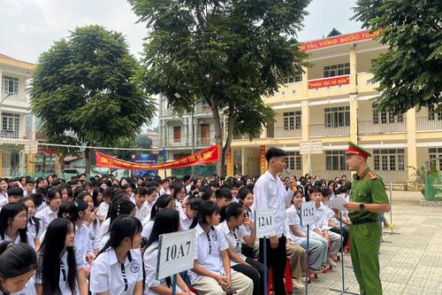 Giáo dục pháp luật phòng, chống ma túy cho 574 học sinh xã Bảo Lạc