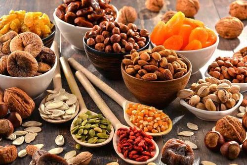 5 nhóm thực phẩm nên bổ sung từ sớm để duy trì sức khỏe khi về già