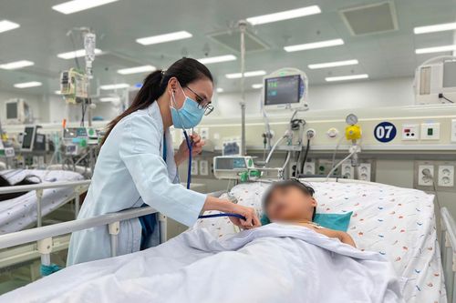 Bệnh nhi 7 tuổi trụy tim mạch vì cúm A, thoát cửa tử sau gần 12 ngày chạy ECMO