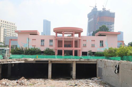 Dỡ sân khấu Sen Hồng, nhường chỗ làm ga đường sắt Bến Thành - Cần Giờ