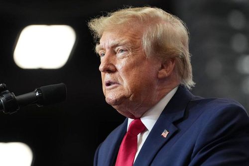 Tổng thống Trump dự kiến ​​sớm gặp ông Putin và ông Zelensky