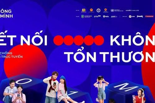 Ngày hội An toàn trực tuyến 'Không một mình' 2026 diễn ra tại phố đi bộ hồ Hoàn Kiếm