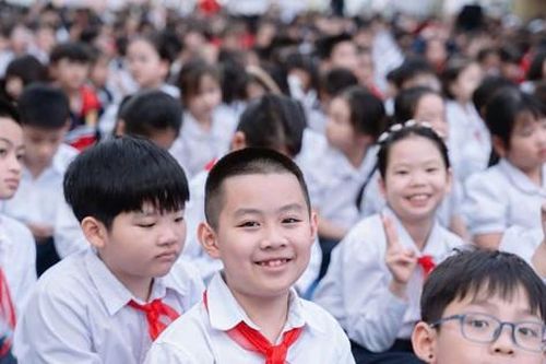 Tiếp nhận học sinh đầu cấp trên môi trường số: Hà Nội đi trước một bước