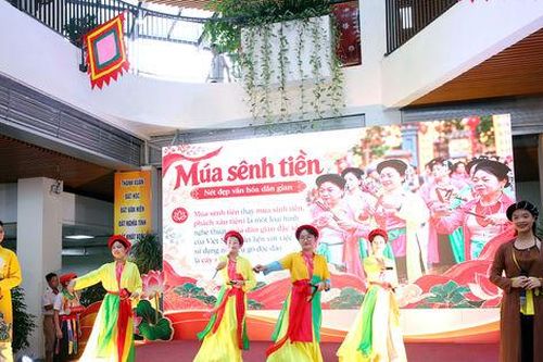Học sinh Thanh Xuân khám phá di sản qua học liệu số