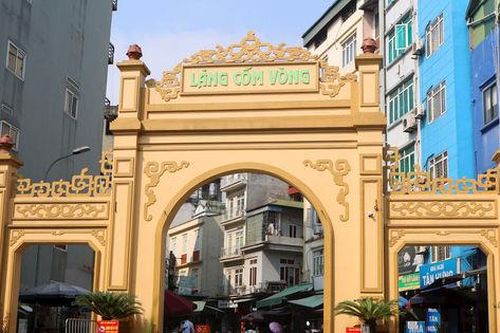 Những cổng làng cổ trăm năm tuổi giữa lòng Hà Nội hiện đại