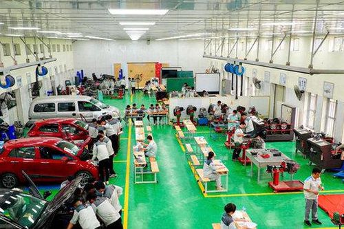 Nâng tầm chất lượng nguồn nhân lực, tạo động lực tăng trưởng kinh tế Thủ đô