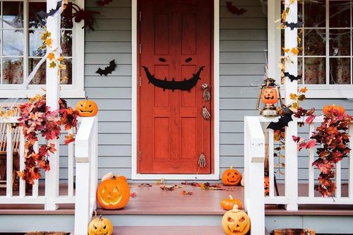 Cách trang trí nhà Halloween đơn giản với nguyên liệu dễ kiếm, tiết kiệm chi phí lại gây ấn tượng