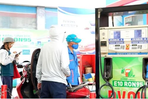Giá xăng dầu tăng từ 15 giờ hôm nay