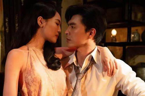 'Chị chị em em 3' đánh bật 'Án mạng karaoke'