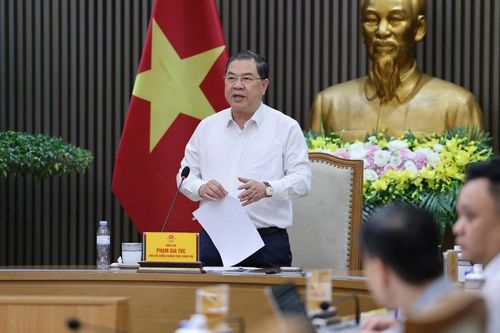 Phó Thủ tướng Thường trực Phạm Gia Túc: Nghiên cứu kết nối trực tiếp đường sắt từ sân bay Gia Bình với trung tâm Hà Nội