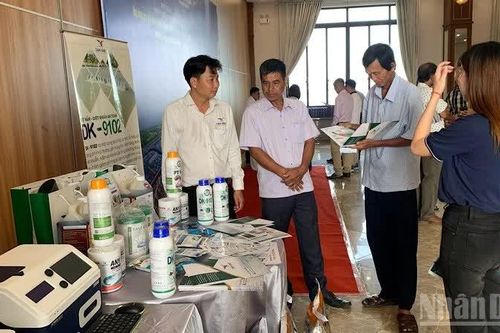 Ứng dụng tiến bộ khoa học công nghệ phát triển nuôi tôm nước lợ bền vững