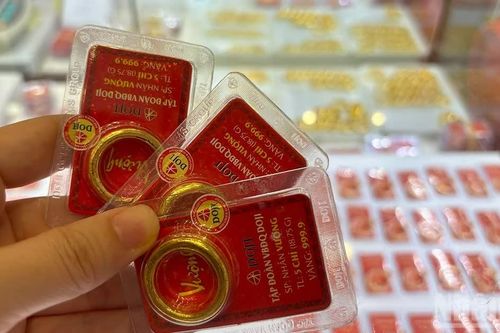 Giá vàng ngày 29/10: Giá mua vào vàng nhẫn thấp hơn vàng miếng 4,2 triệu đồng/lượng
