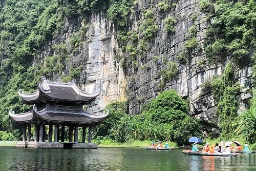 Tháo gỡ điểm nghẽn cho ngành du lịch