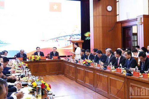 Phó Bí thư Thường trực Thành ủy Đà Nẵng Nguyễn Khắc Toàn tiếp Đoàn lãnh đạo trẻ Đảng Nhân dân Campuchia