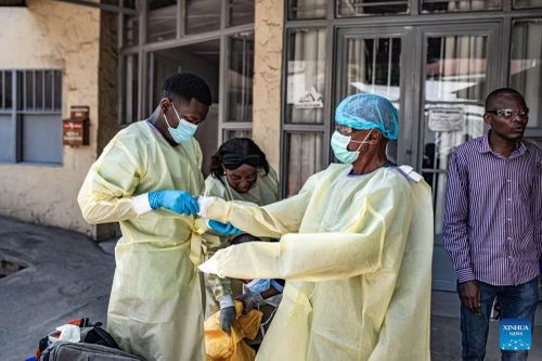 Các bộ trưởng y tế châu Phi kêu gọi tăng cường chuẩn bị và đoàn kết khi dịch Ebola gia tăng