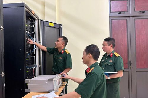 Nhân tài - động lực và nguồn lực cho sự nghiệp xây dựng và bảo vệ Tổ quốc trong thời kỳ mới: Bài 2: Trọng dụng nhân tài để phát huy nguồn lực trí tuệ quốc gia (Tiếp theo và hết)