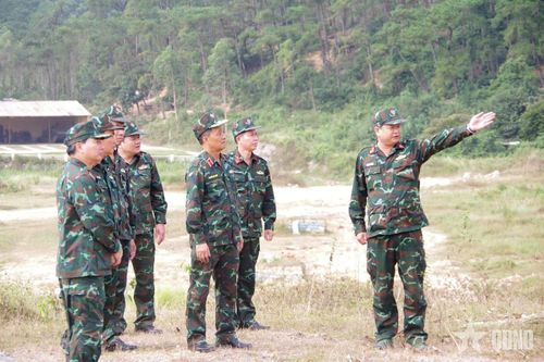 Kiểm tra, thẩm định phương án bắn đạn hơi, quả nổ trong diễn tập TC-26