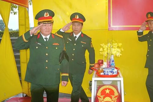 Quảng Trị: Thiêng liêng lễ truy điệu và an táng 7 hài cốt liệt sĩ